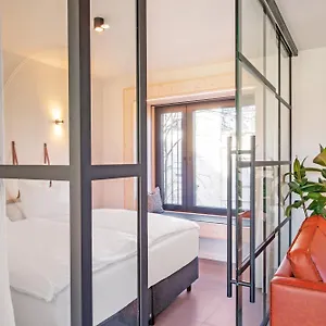 https://mono-design-apartment.stuttgart-hotel.com