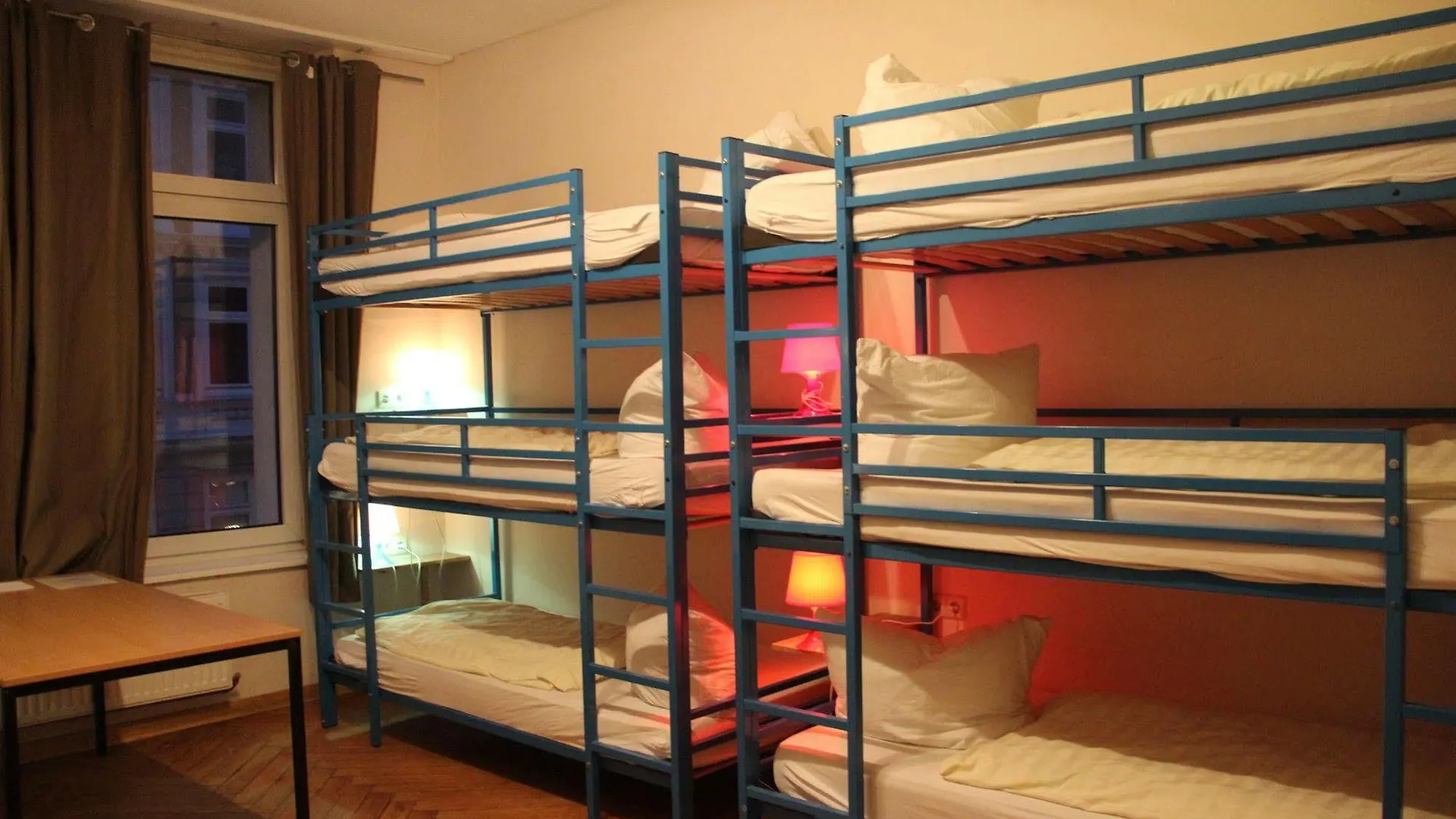 Buch-Ein-Bett Hostel Hamburg